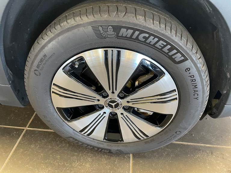 Mercedes EQA300 Progressive 4Matic