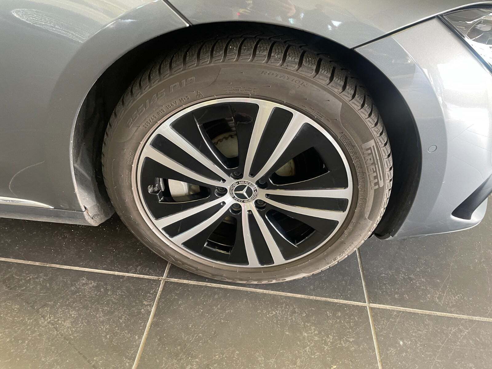 Mercedes EQE350 Avantgarde