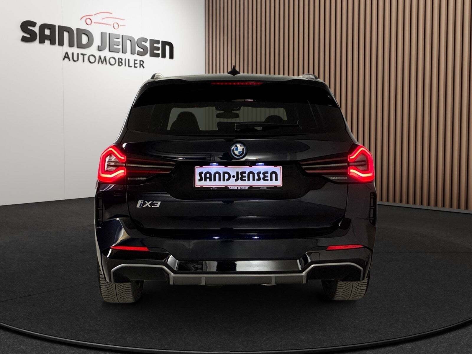 BMW iX3 Charged M-Sport