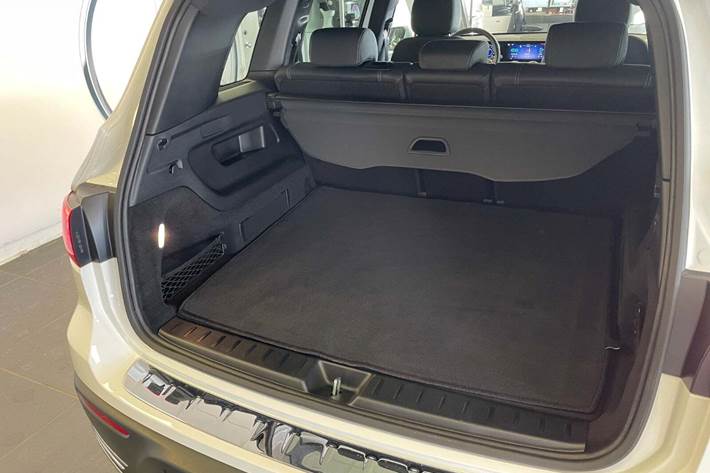 Hvid Mercedes EQB300 fra 2024