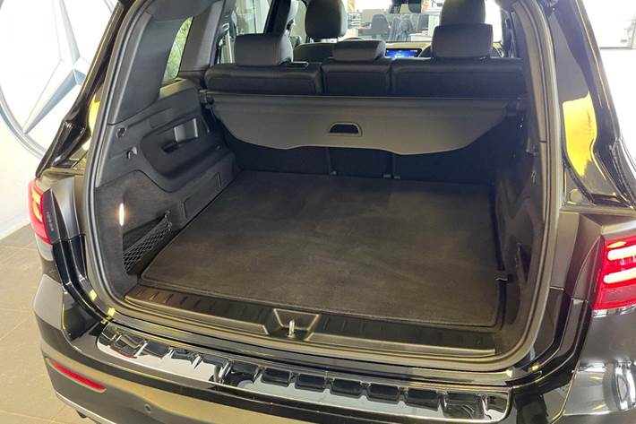 Sort Mercedes EQB250+ fra 2024