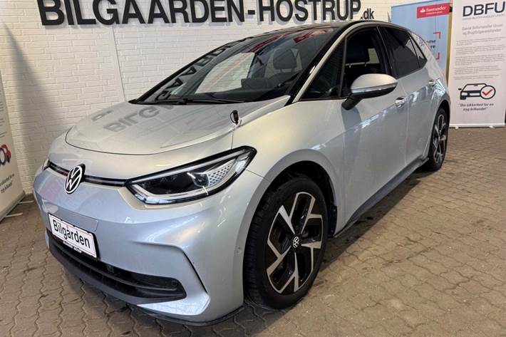 Sølv VW ID.3 fra 2024 set udefra
