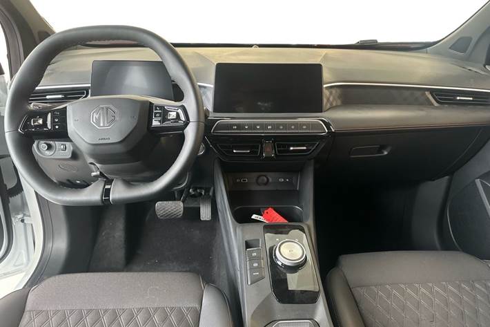 Hvid MG MG3 fra 2026 set indefra