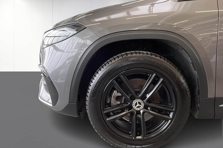 Grå Mercedes EQA 250 fra 2022