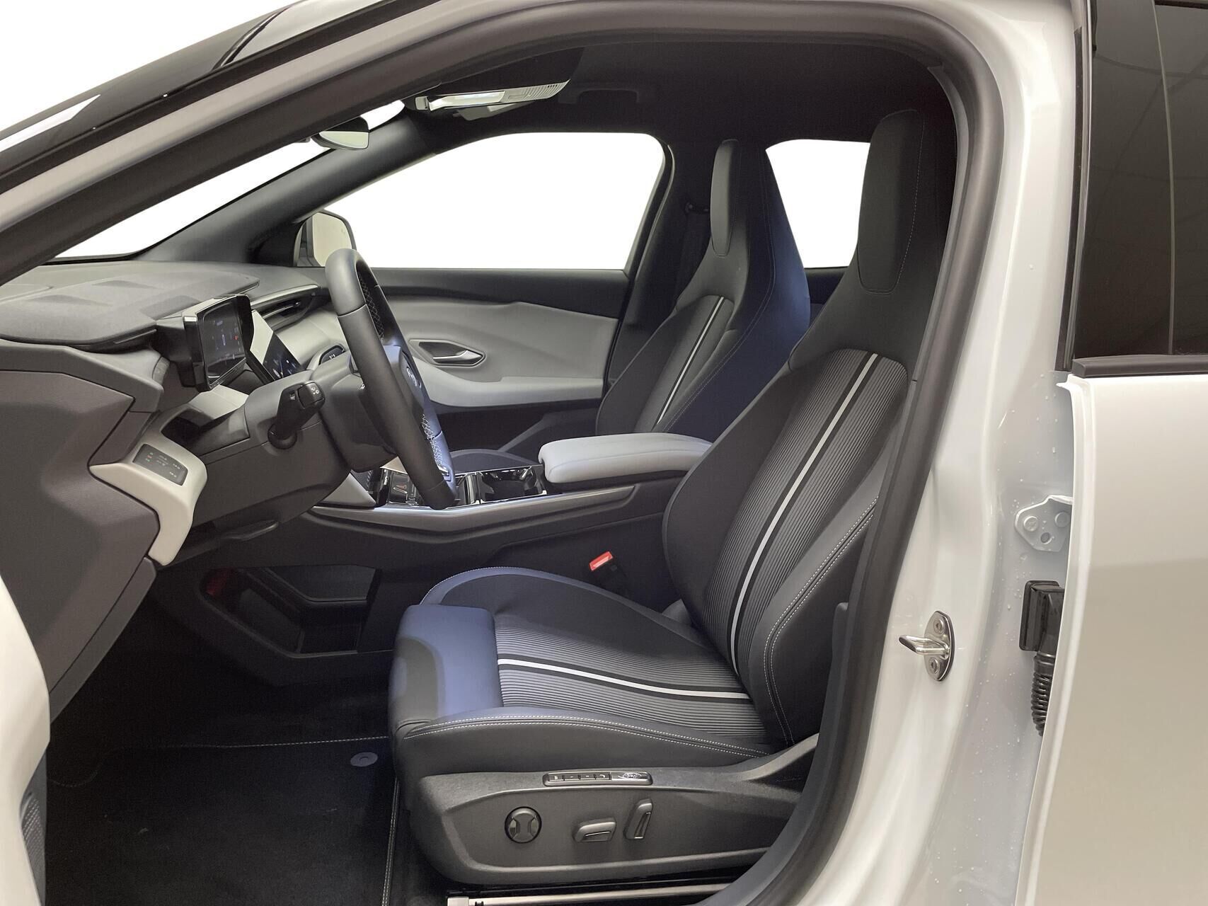 Ford Capri EL UR Select 286HK 5d Aut.