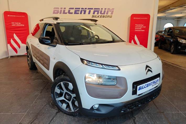 Hvid Citroën C4 Cactus fra 2015 set udefra