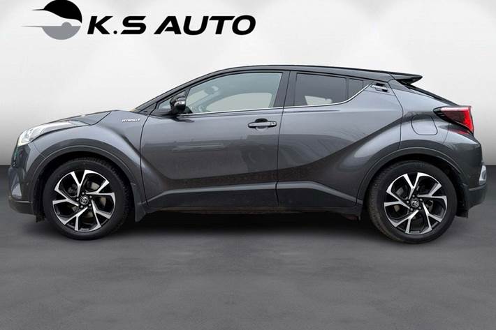 Sort Toyota C-HR fra 2019