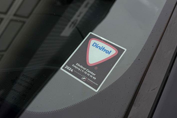 Sort Toyota C-HR fra 2019