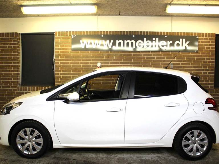 Peugeot 208 1,2 VTi 82 Strike