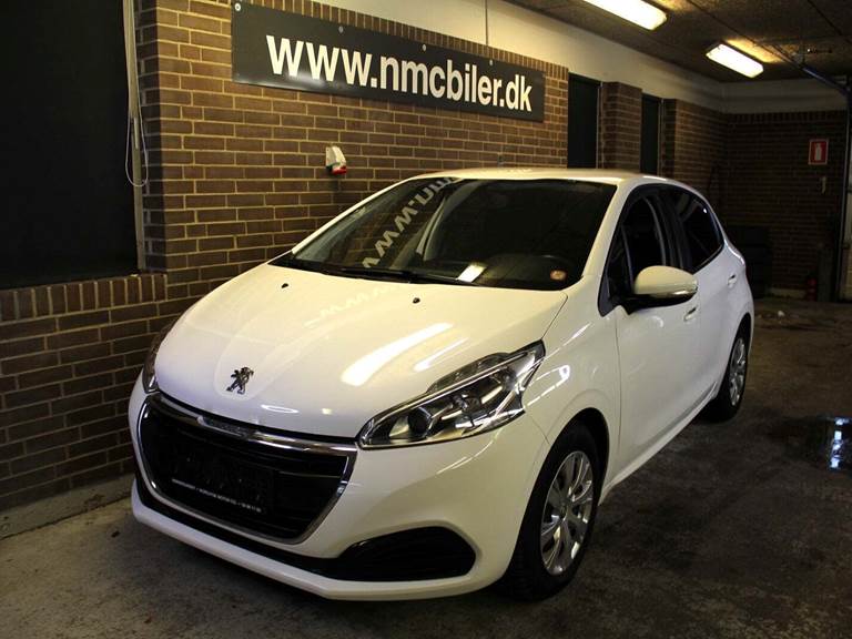 Peugeot 208 1,2 VTi 82 Strike