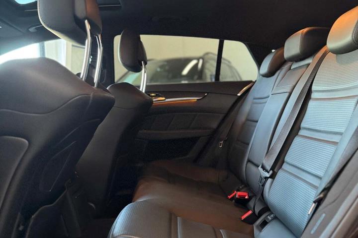 Brun Mercedes CLS63 fra 2013