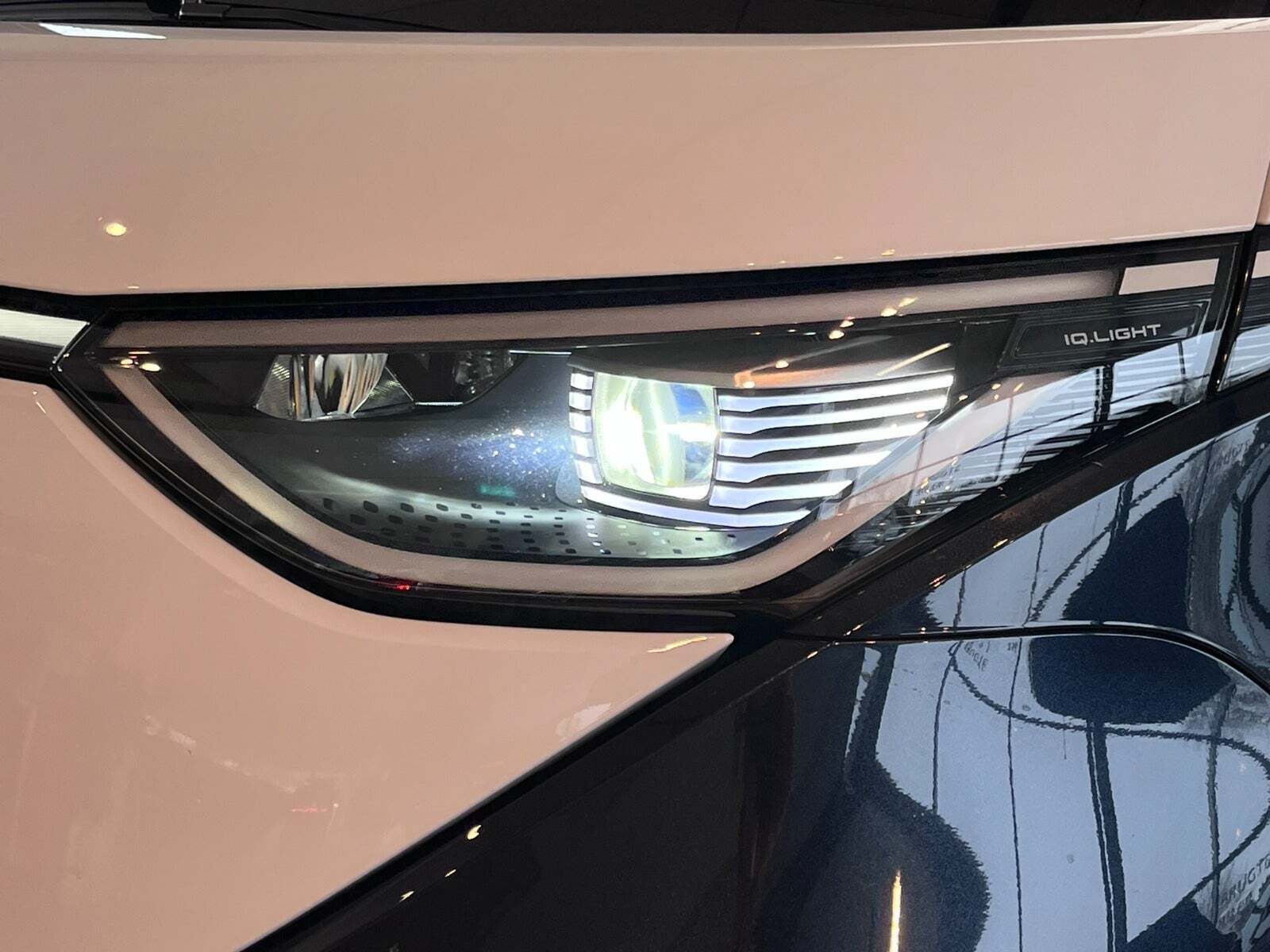 Blå VW ID.Buzz fra 2024