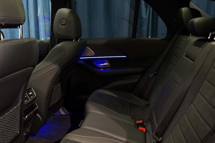 Sort Mercedes GLE350 de fra 2024