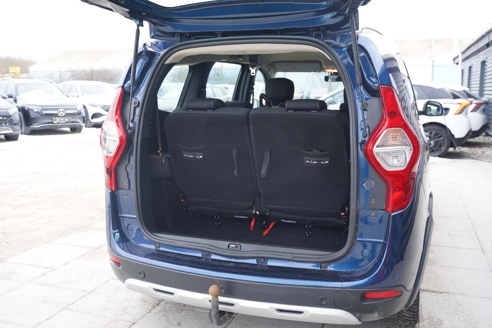 Blå Dacia Lodgy Stepway fra 2020