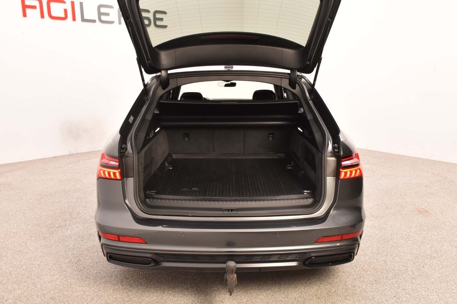 Grå Audi A6 fra 2021