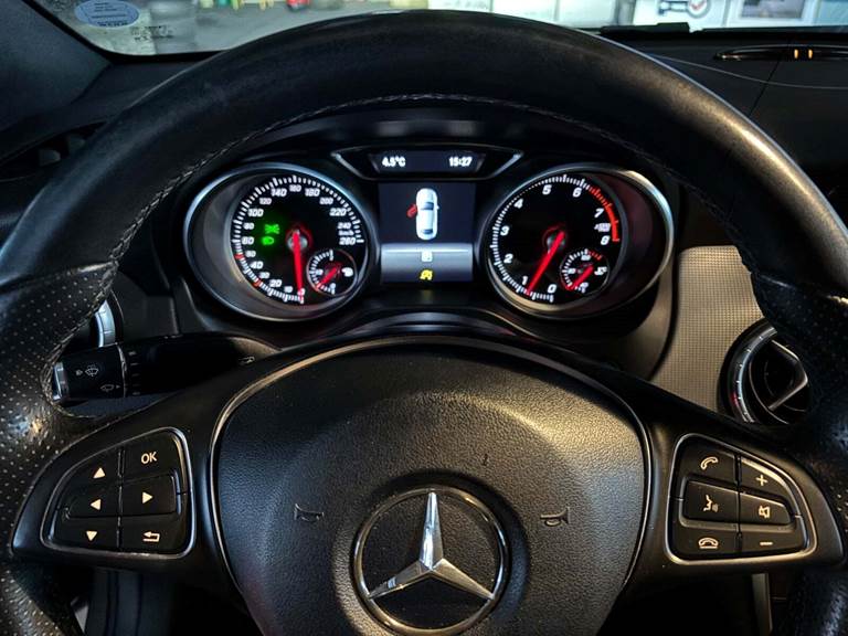 Mercedes CLA200 1,6 Coupé