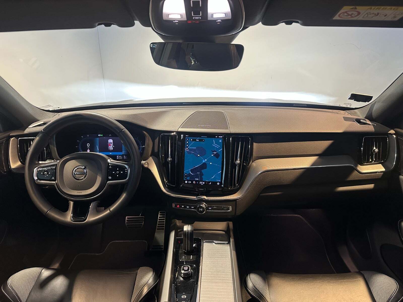 Volvo XC60 2,0 T6 ReCharge R-Design aut. AWD