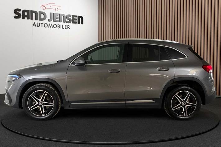 Grå Mercedes EQA250+ fra 2024