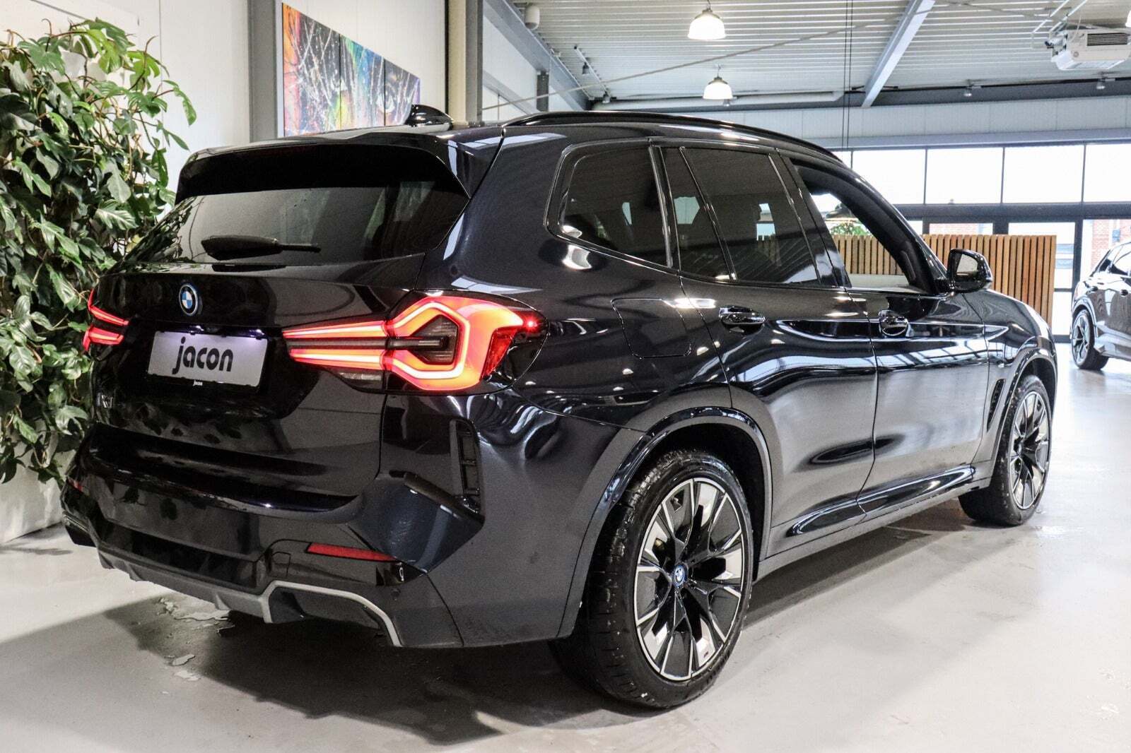 BMW iX3 Charged Plus M-Sport