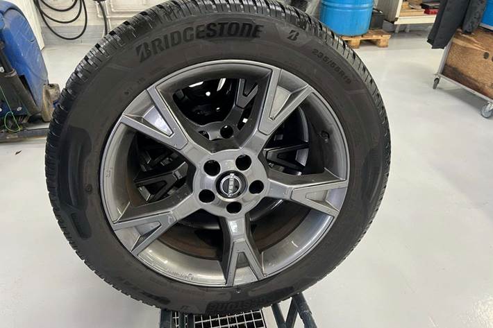 Hvid Nissan Ariya fra 2025