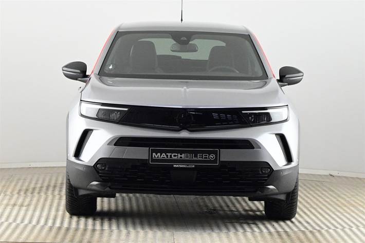 Grå Opel Mokka-e fra 2023