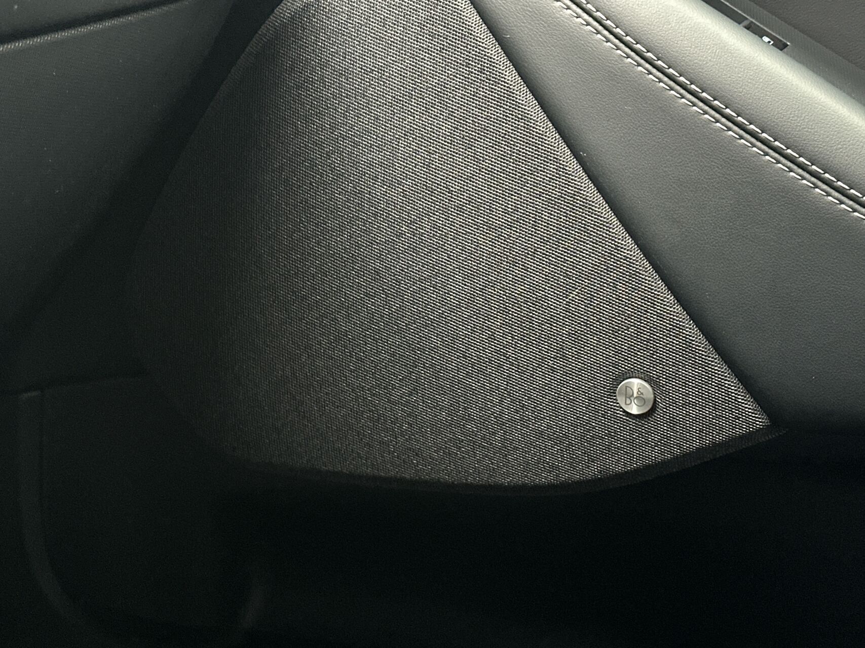 Sort Ford Mustang Mach-E fra 2021