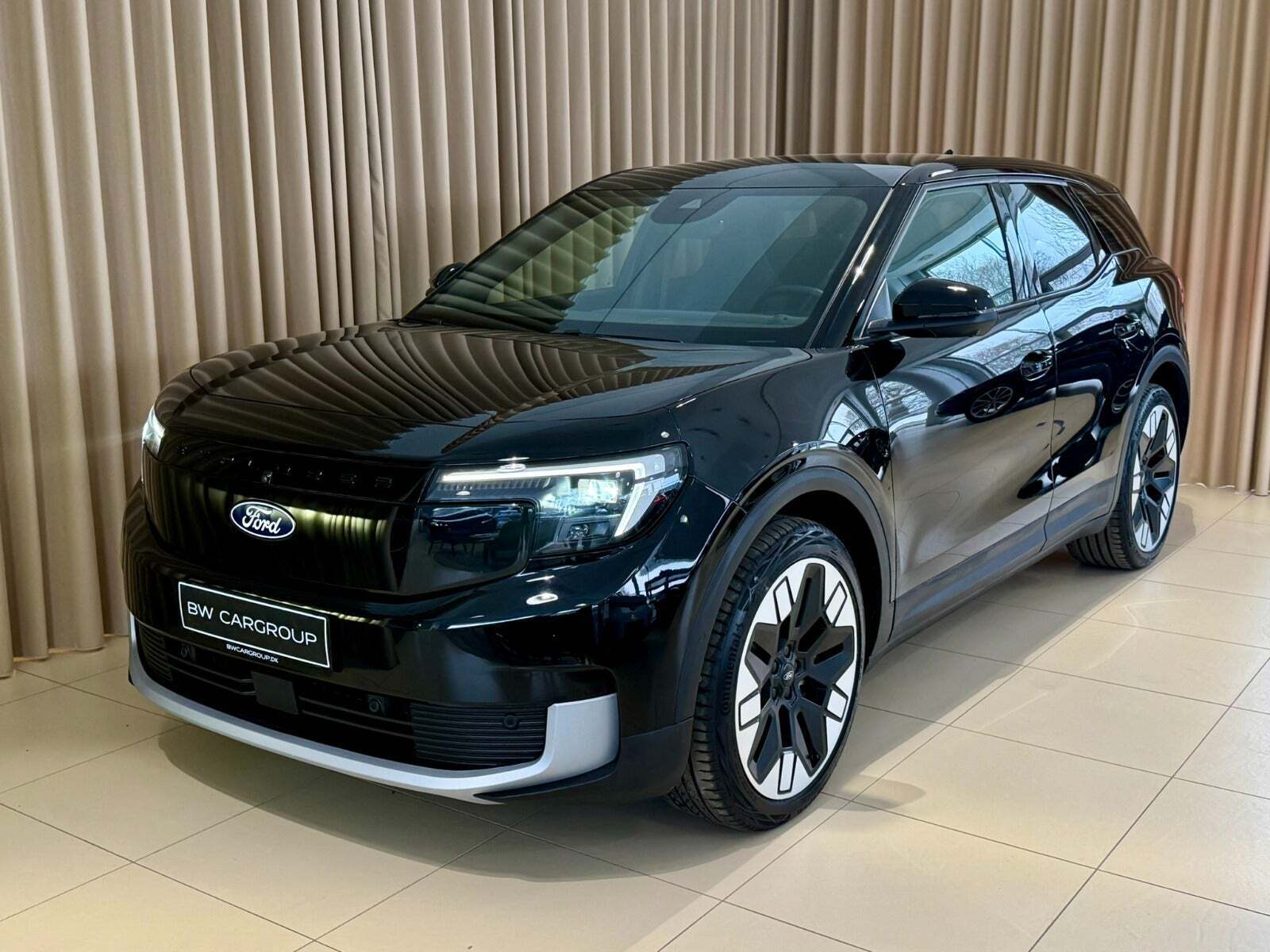 Ford Explorer 79 Premium Extended Range AWD