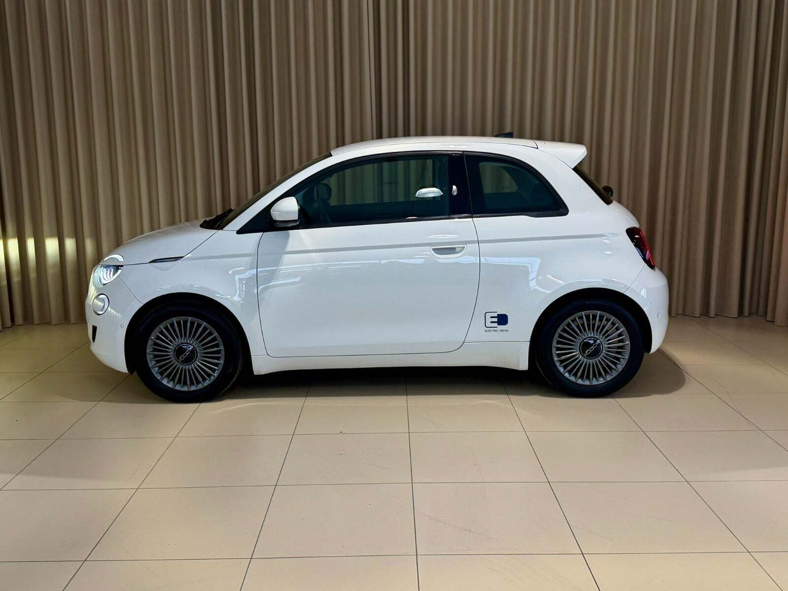 Fiat 500e 42 Icon