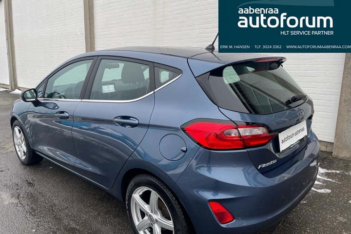Blå Ford Fiesta fra 2022