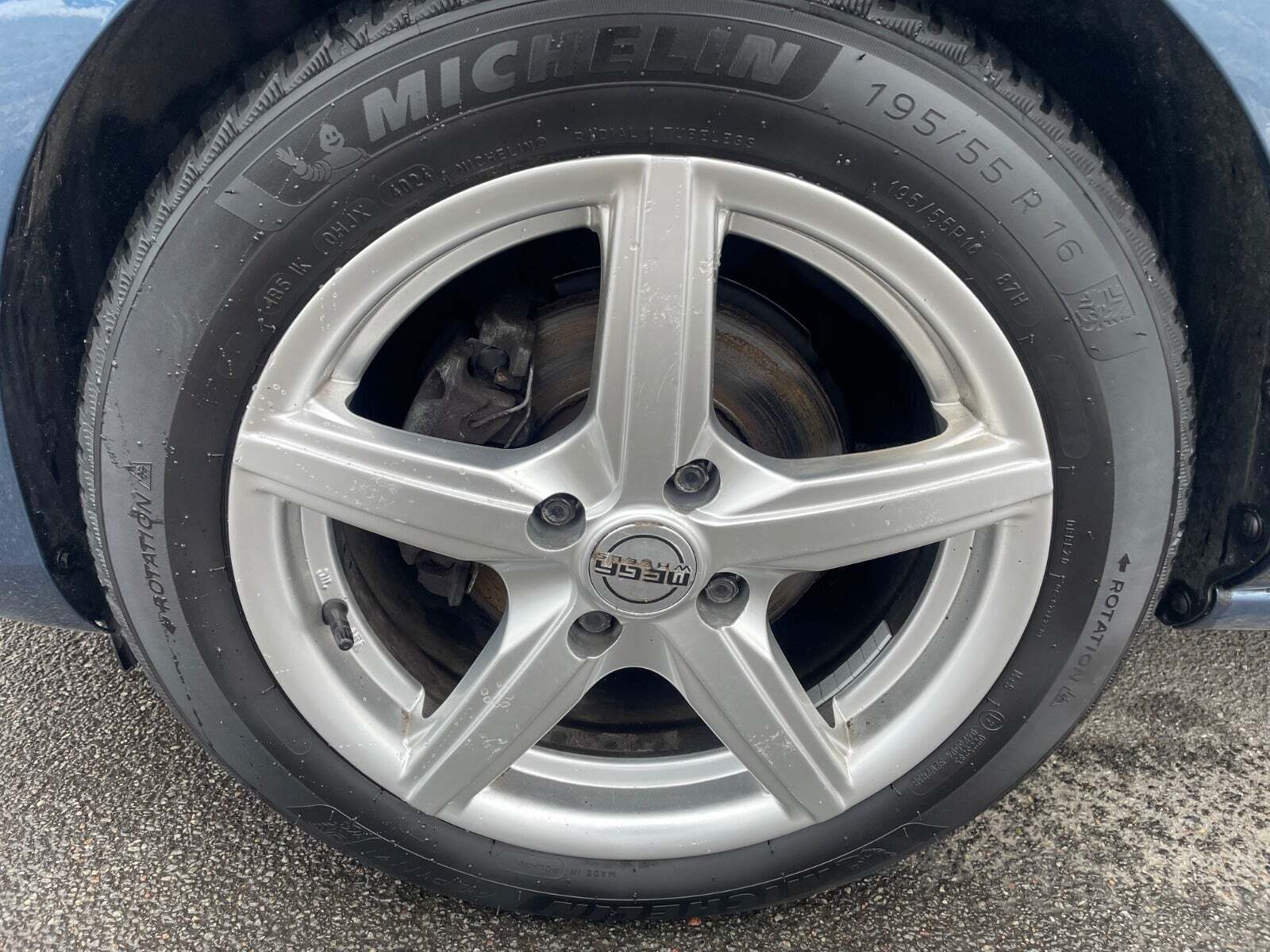 Blå Ford Fiesta fra 2022