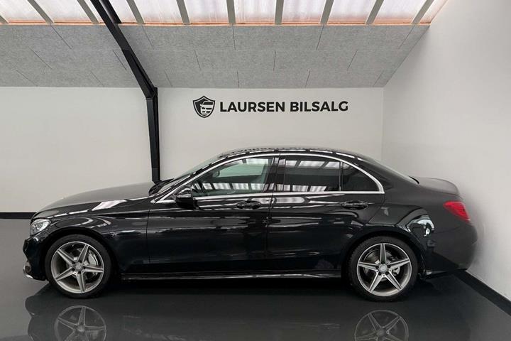 Sort Mercedes C220 d fra 2016