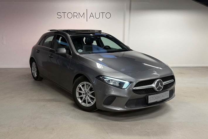 Grå Mercedes A200 fra 2019