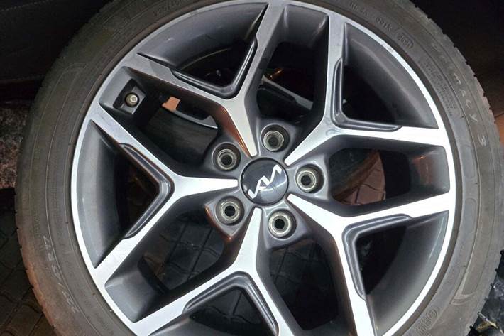 Hvid Kia Ceed fra 2022