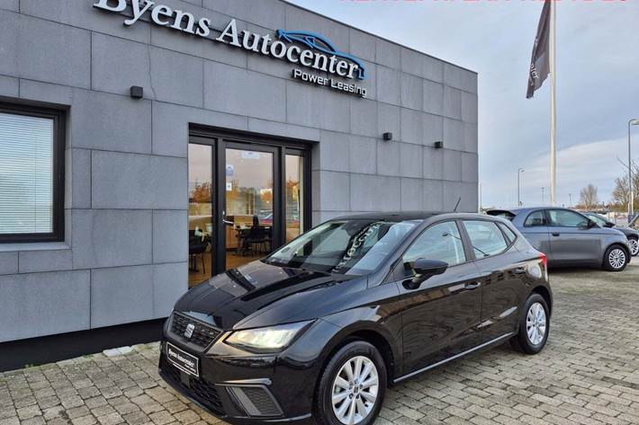 Sort Seat Ibiza fra 2024 set udefra