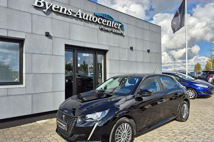 Sort Peugeot 208 fra 2020