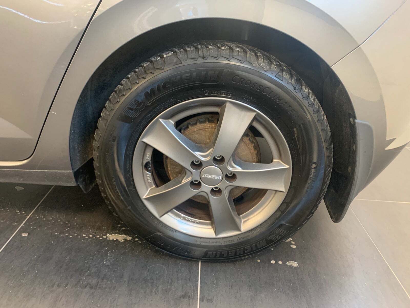 Sort VW Polo fra 2019