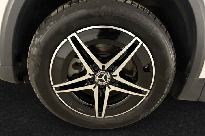 Hvid Mercedes EQA250+ fra 2023