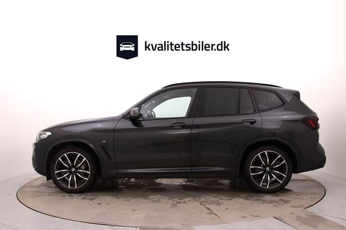 Grå BMW iX3 fra 2022