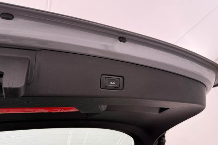 Grå Audi Q4 fra 2021