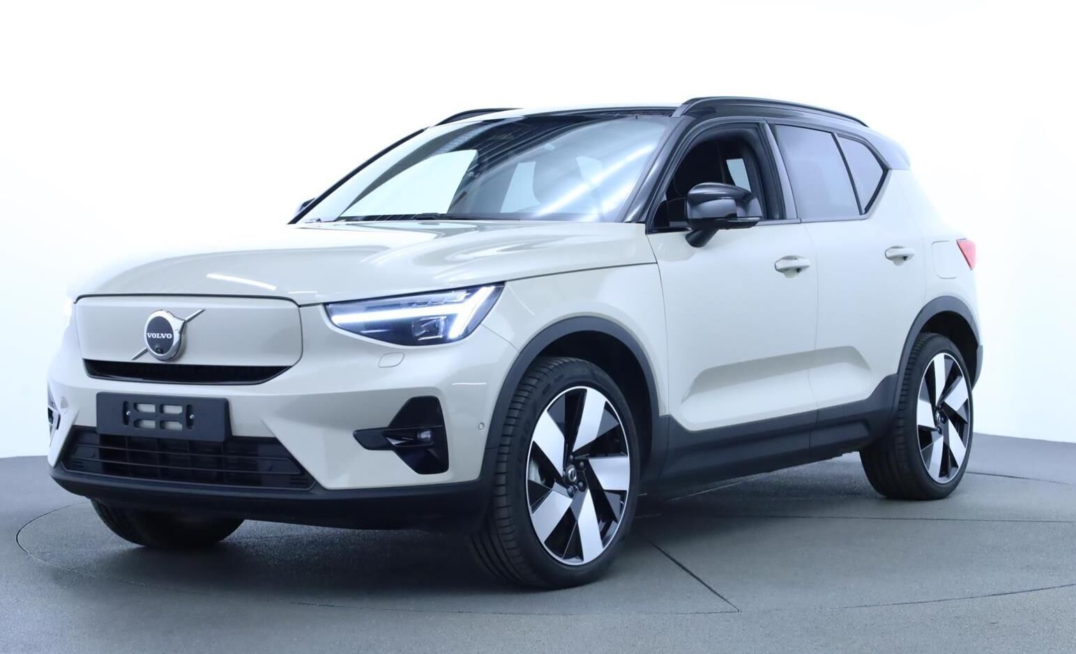 Volvo EX40 Extended Range Ultra