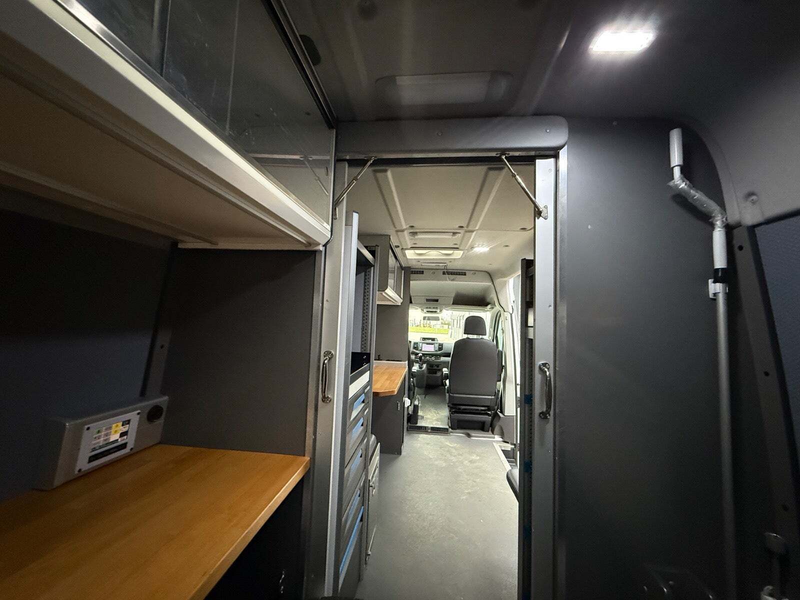 Hvid VW Crafter 35 fra 2021