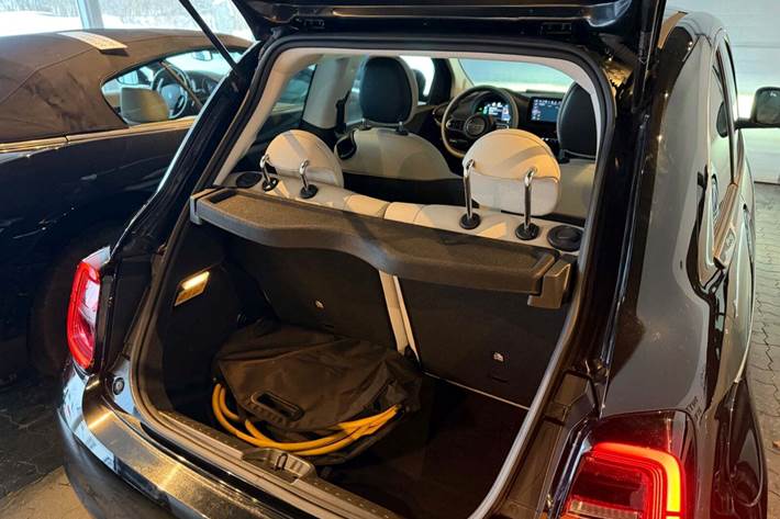 Sort Fiat 500e fra 2023