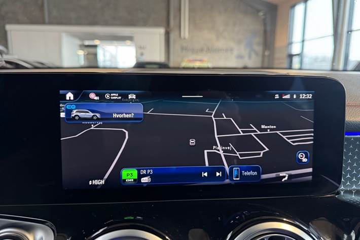 Sort Mercedes EQB250+ fra 2024