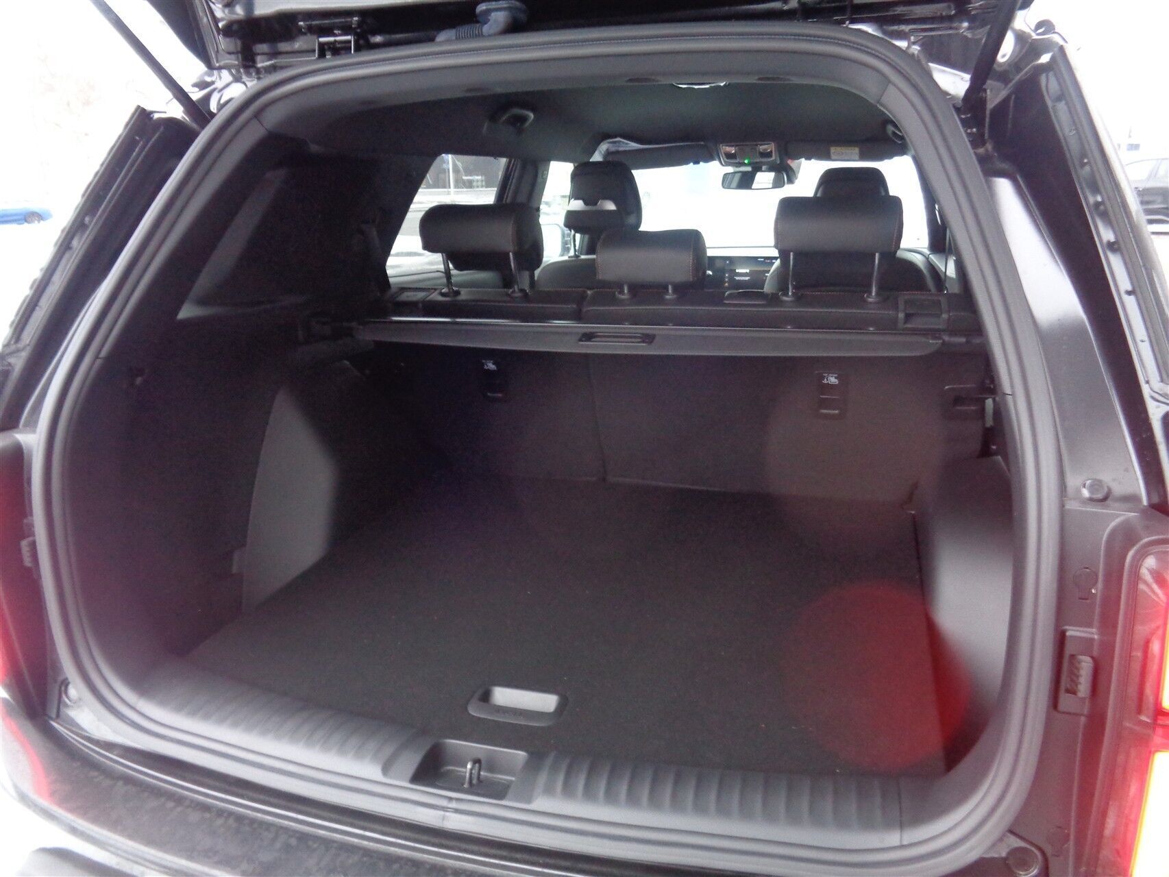 KGM Torres EVX EL Standard 207HK 5d Aut.