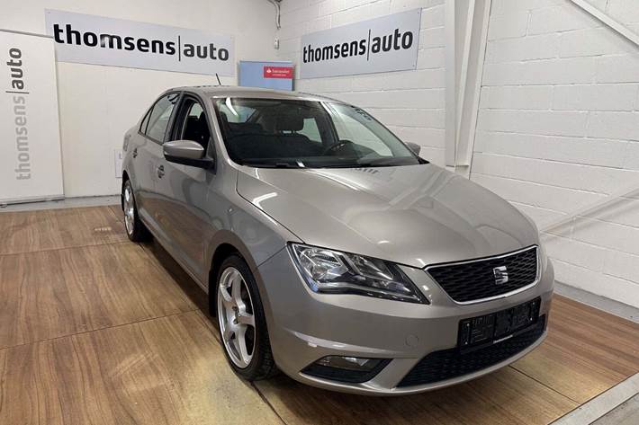 Beige Seat Toledo fra 2016 set udefra