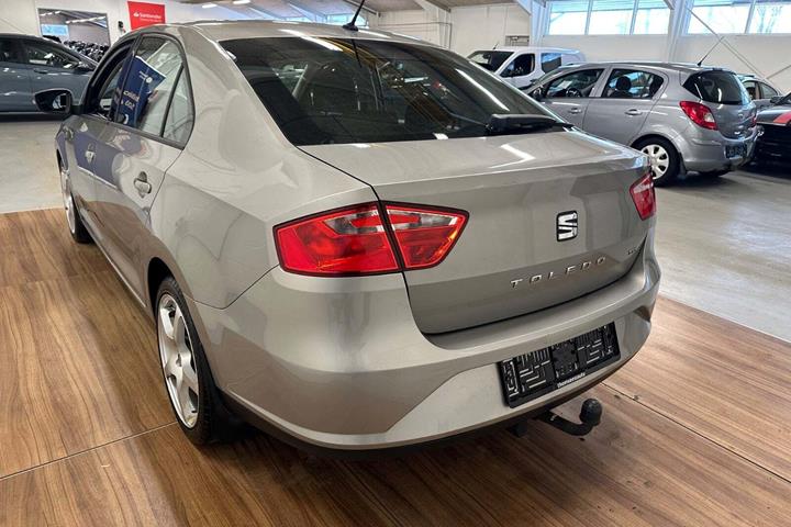 Beige Seat Toledo fra 2016