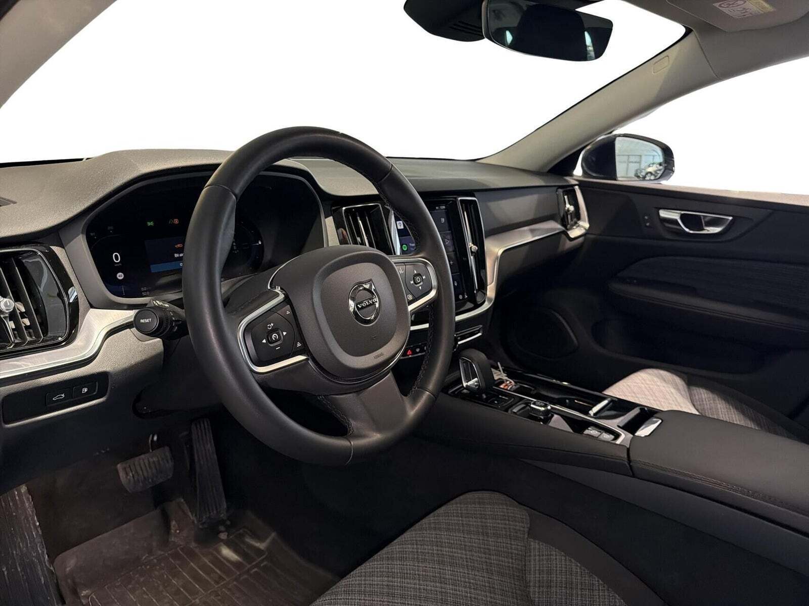 Volvo V60 2,0 T6 ReCharge Core aut. AWD