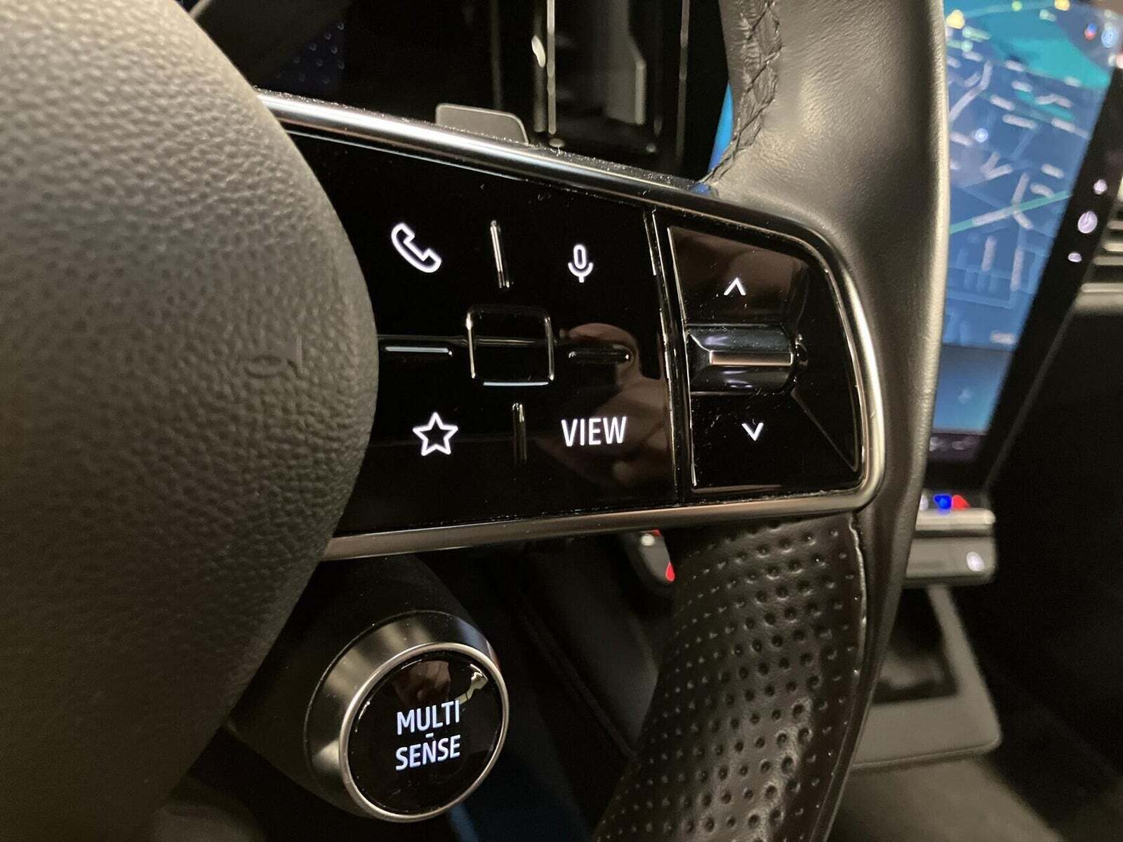 Grå Renault Megane E-Tech fra 2024