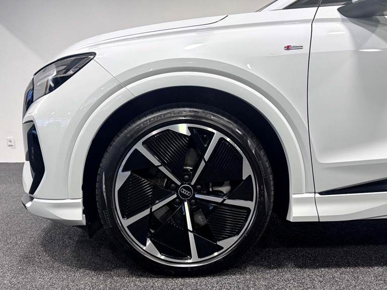 Audi Q4 e-tron 45 S-line Sportback