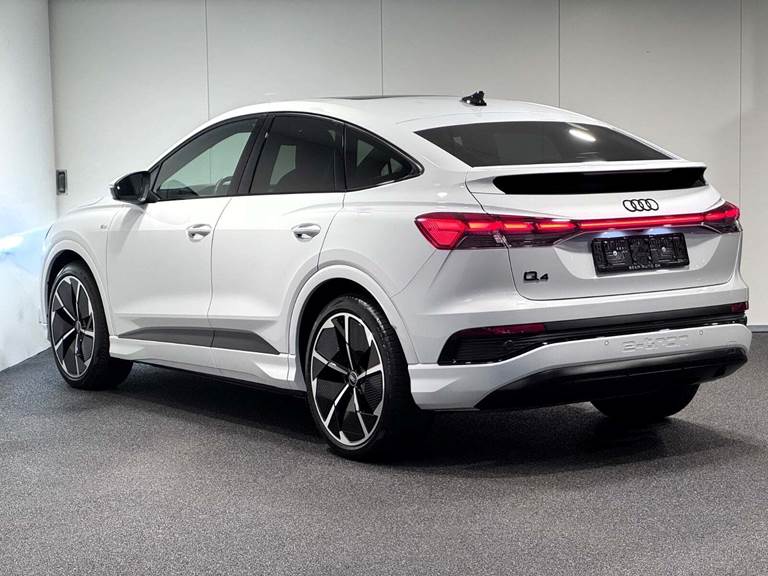 Audi Q4 e-tron 45 S-line Sportback